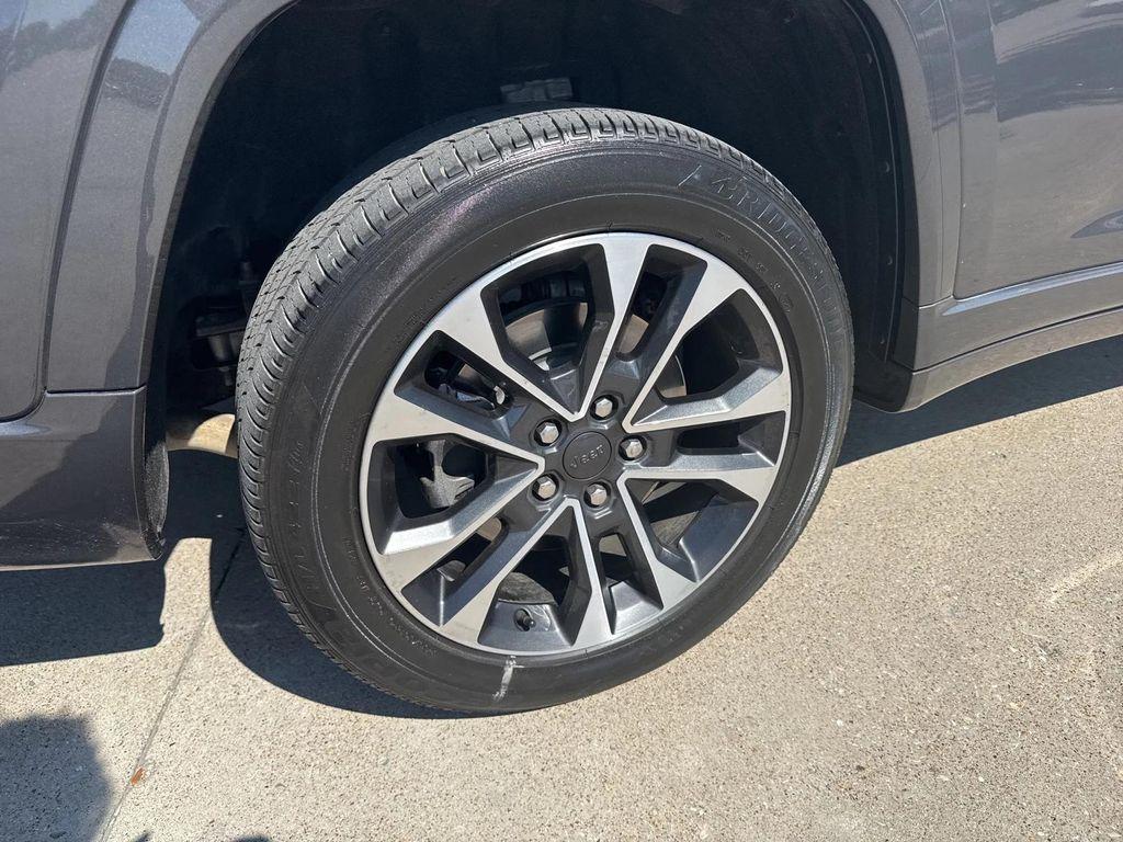 used 2022 Jeep Grand Cherokee L car, priced at $37,312