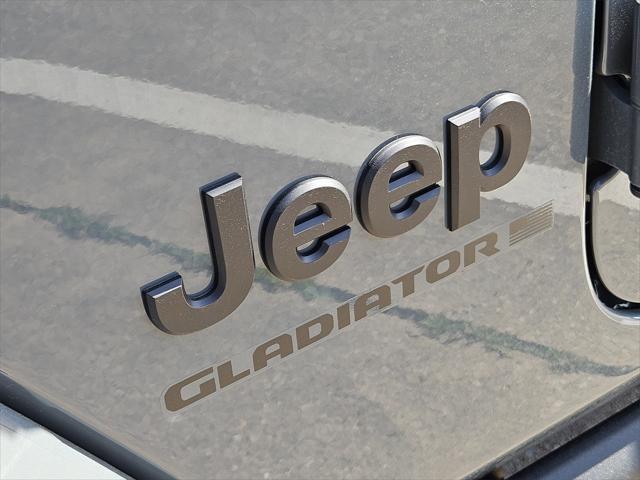 new 2025 Jeep Gladiator car, priced at $40,468