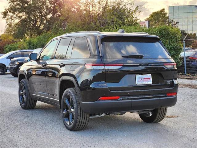 new 2025 Jeep Grand Cherokee car, priced at $38,343