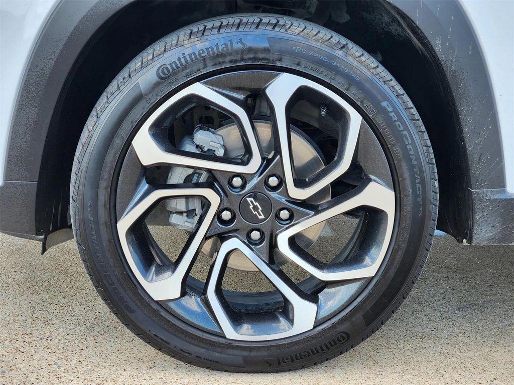 used 2024 Chevrolet Trax car, priced at $23,898