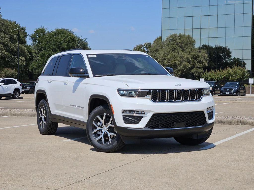 new 2025 Jeep Grand Cherokee car, priced at $45,090