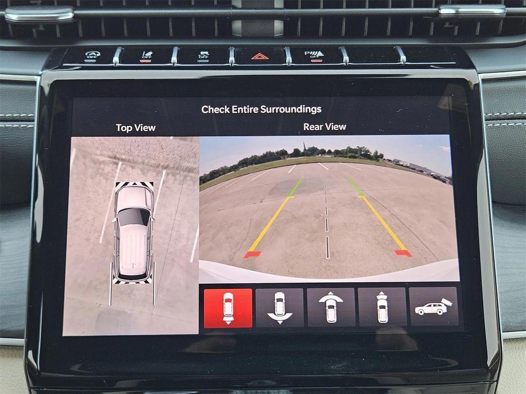 new 2025 Jeep Grand Cherokee car, priced at $45,090