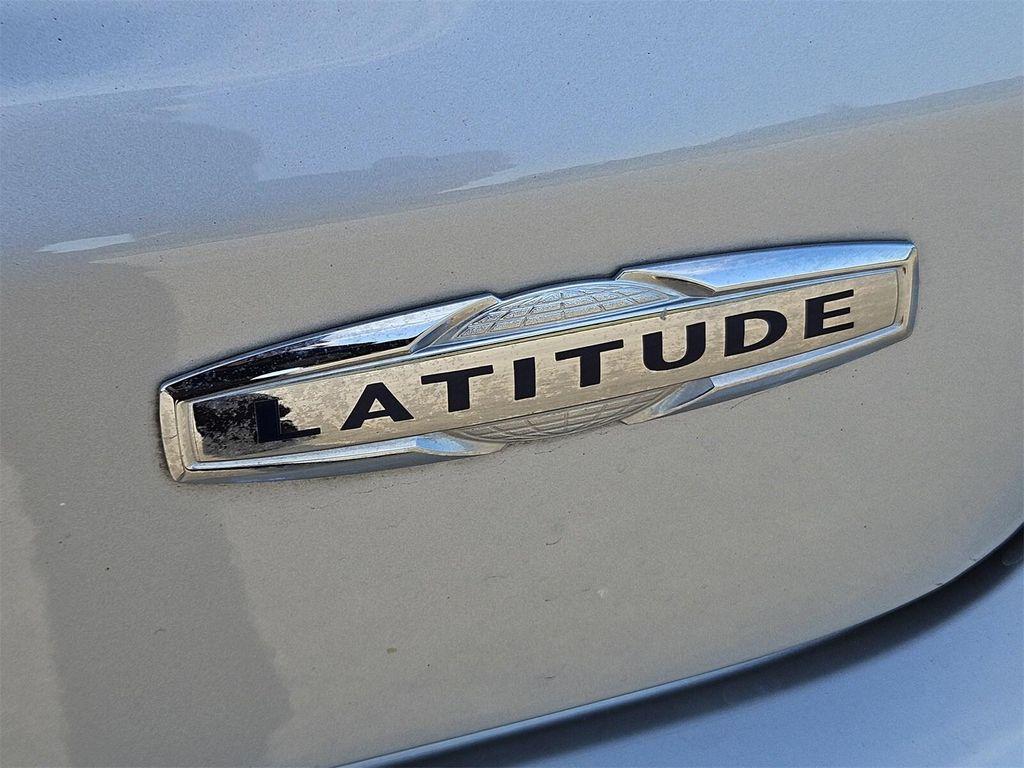 used 2024 Jeep Compass car, priced at $22,423