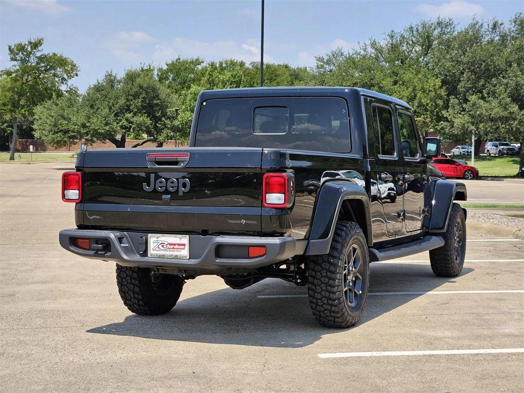 new 2025 Jeep Gladiator car, priced at $40,568