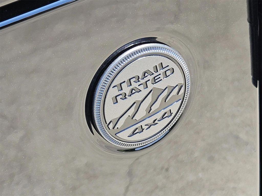 new 2025 Jeep Gladiator car, priced at $40,568