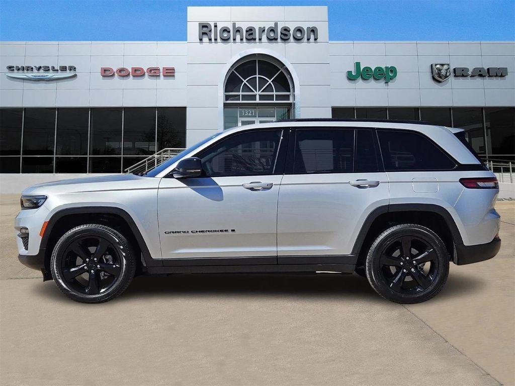 used 2024 Jeep Grand Cherokee car, priced at $32,950