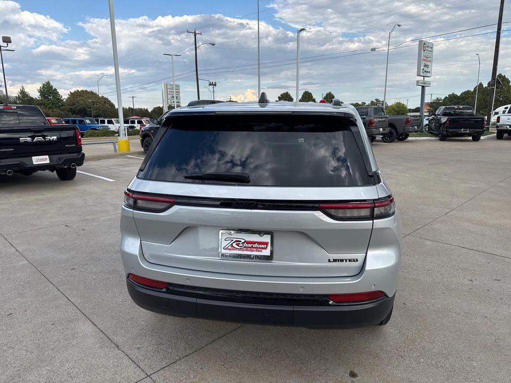 used 2024 Jeep Grand Cherokee car, priced at $34,898