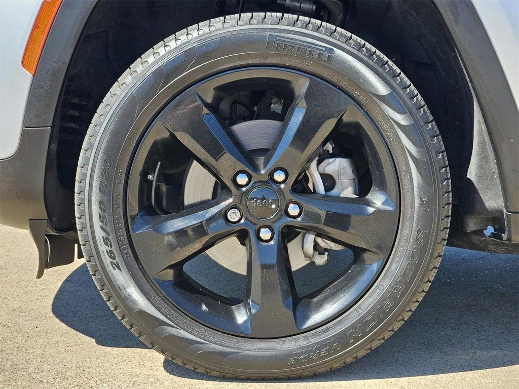 used 2024 Jeep Grand Cherokee car, priced at $32,950