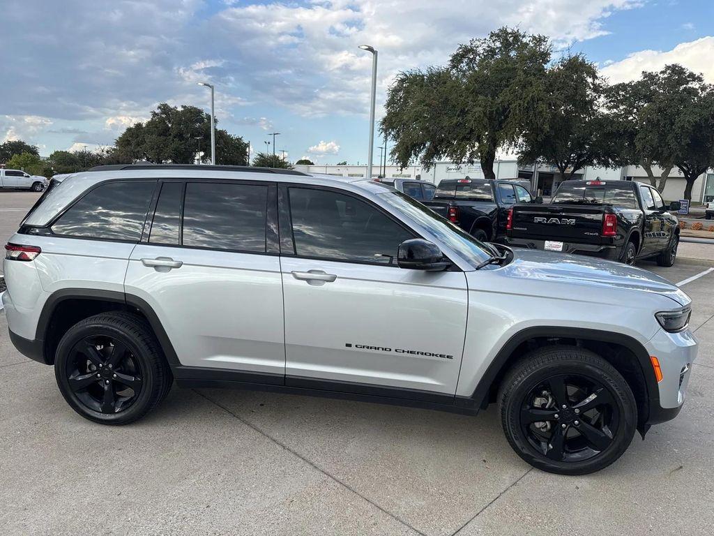 used 2024 Jeep Grand Cherokee car, priced at $34,898