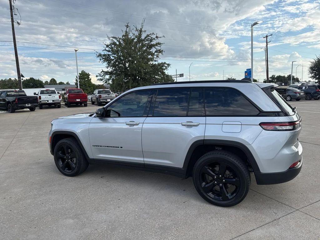 used 2024 Jeep Grand Cherokee car, priced at $34,898