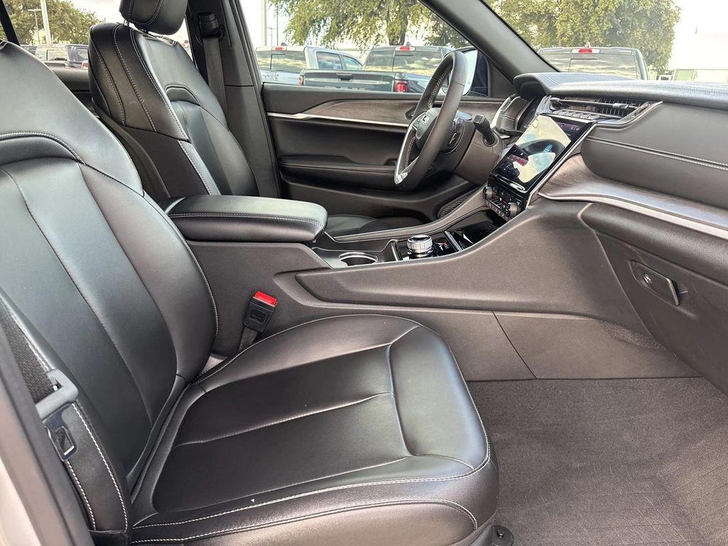 used 2024 Jeep Grand Cherokee car, priced at $34,898