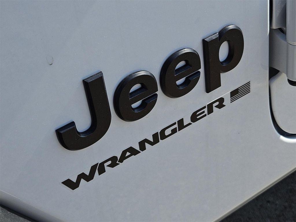 new 2025 Jeep Wrangler car, priced at $44,835