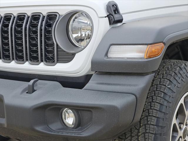 new 2025 Jeep Wrangler car, priced at $45,931