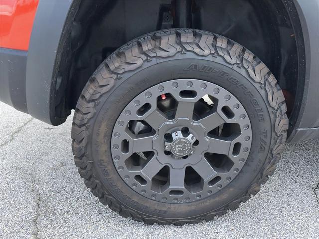 used 2021 Jeep Cherokee car, priced at $20,900