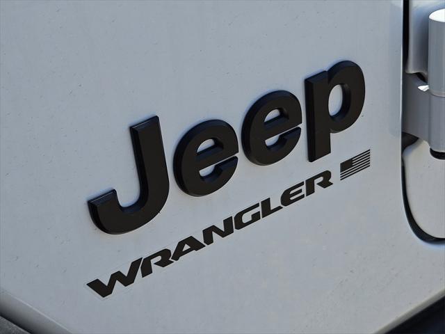 new 2025 Jeep Wrangler car, priced at $42,542