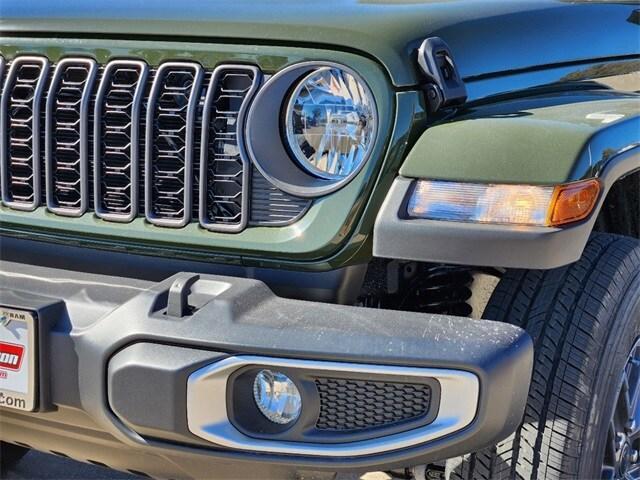 new 2024 Jeep Gladiator car, priced at $39,700