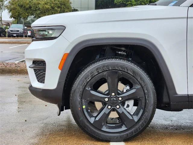 new 2025 Jeep Grand Cherokee car, priced at $43,307