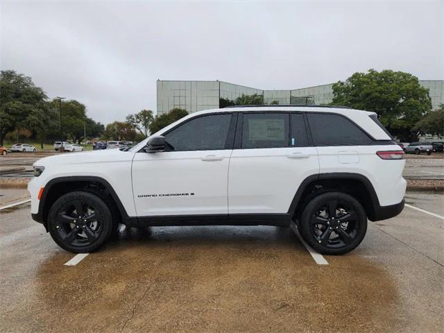 new 2025 Jeep Grand Cherokee car, priced at $43,307