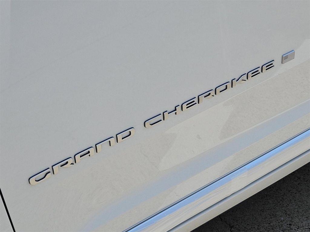 new 2025 Jeep Grand Cherokee car, priced at $58,785