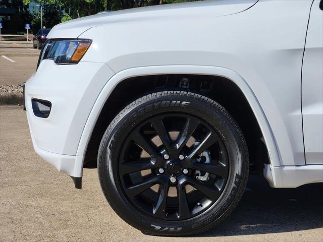 used 2021 Jeep Grand Cherokee car, priced at $27,884