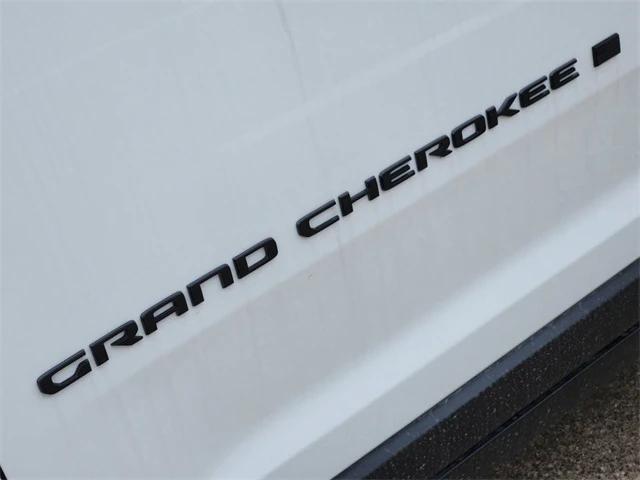 new 2024 Jeep Grand Cherokee car, priced at $47,600