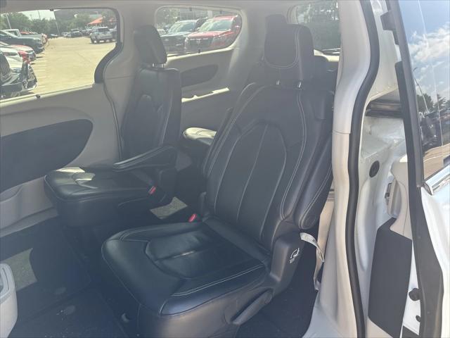 used 2022 Chrysler Pacifica car, priced at $20,948
