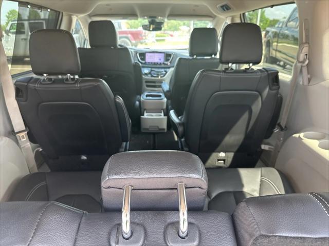 used 2022 Chrysler Pacifica car, priced at $20,948