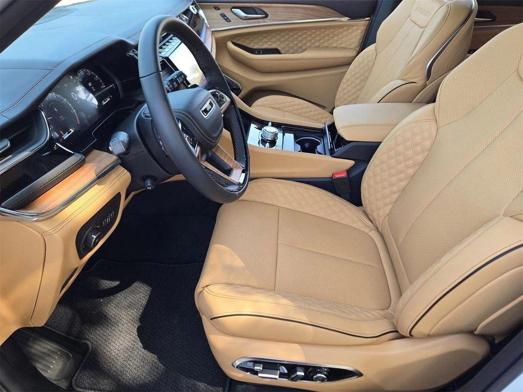 new 2025 Jeep Grand Cherokee L car, priced at $60,535