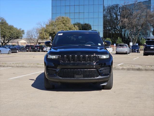 new 2025 Jeep Grand Cherokee car, priced at $39,555