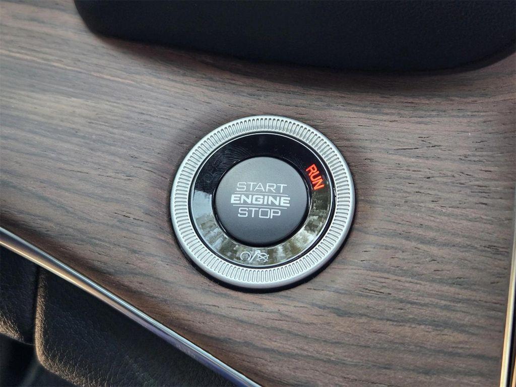 new 2025 Jeep Grand Cherokee L car, priced at $58,175