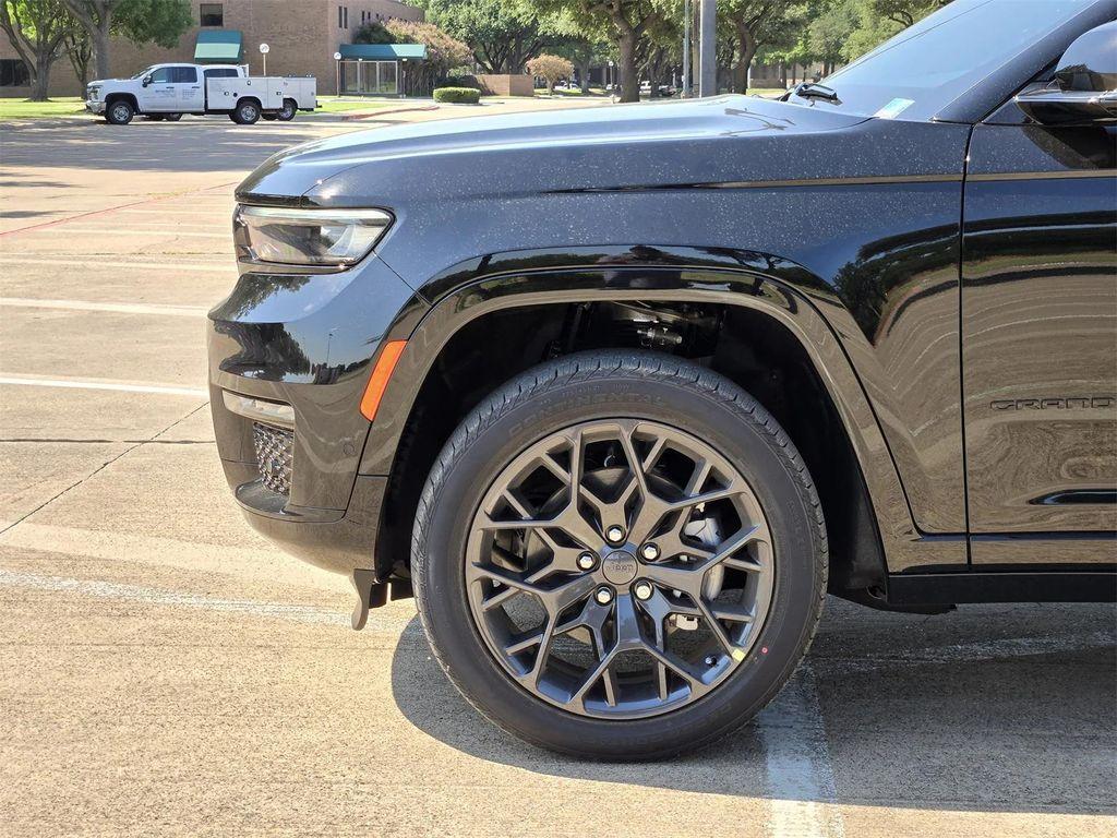 new 2025 Jeep Grand Cherokee L car, priced at $58,175