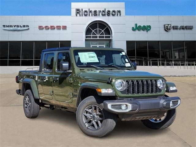 new 2024 Jeep Gladiator car, priced at $41,899