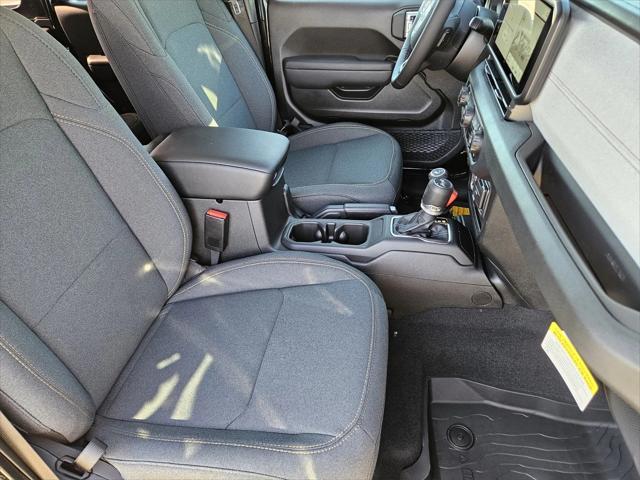 new 2025 Jeep Wrangler car, priced at $43,467