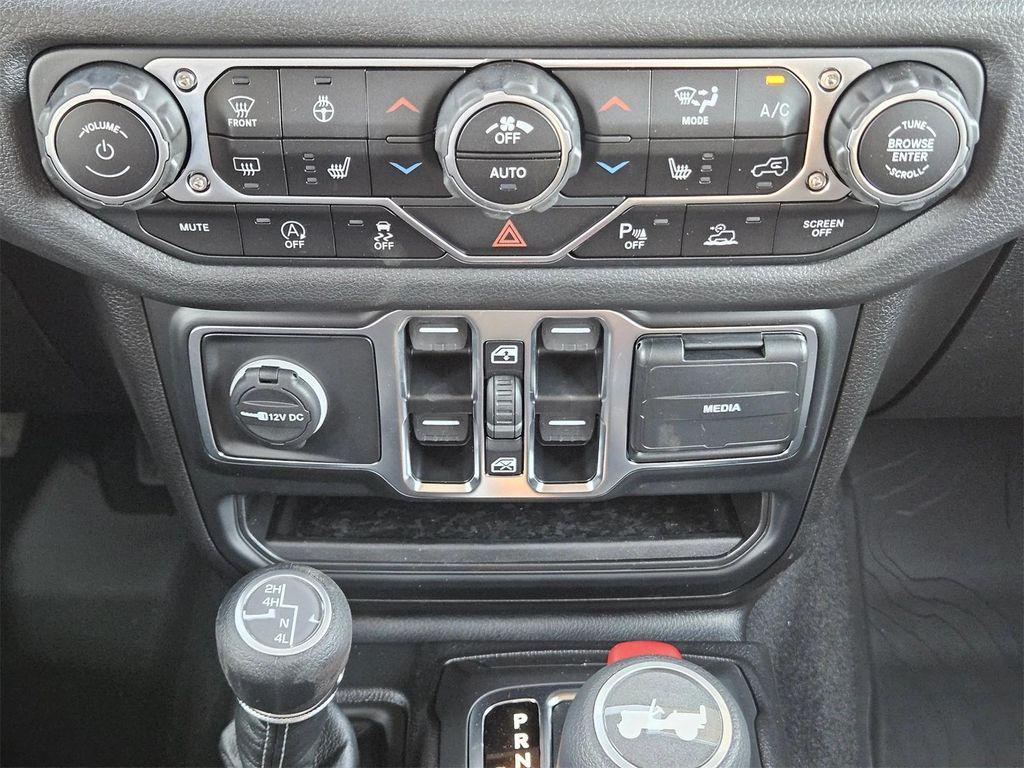 new 2025 Jeep Wrangler car, priced at $45,430