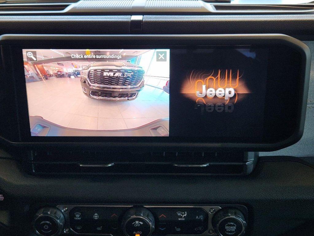 new 2025 Jeep Gladiator car, priced at $45,350