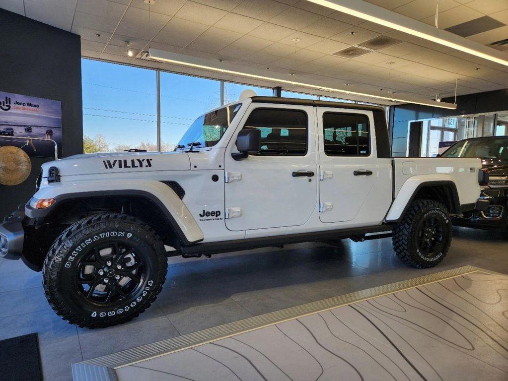 new 2025 Jeep Gladiator car, priced at $45,350