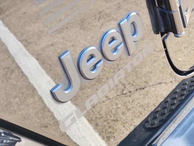 used 2021 Jeep Gladiator car, priced at $31,900