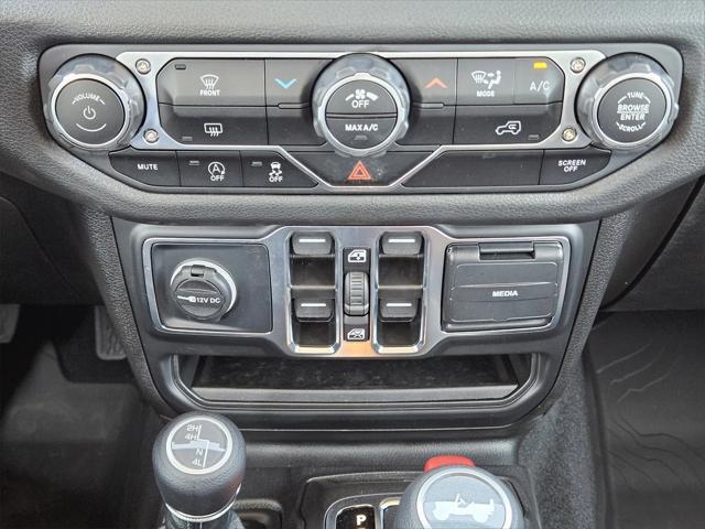 new 2025 Jeep Wrangler car, priced at $42,964