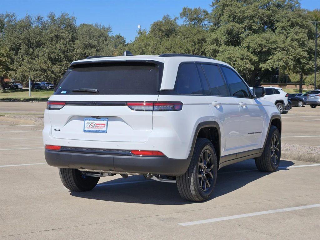 new 2025 Jeep Grand Cherokee car, priced at $39,885