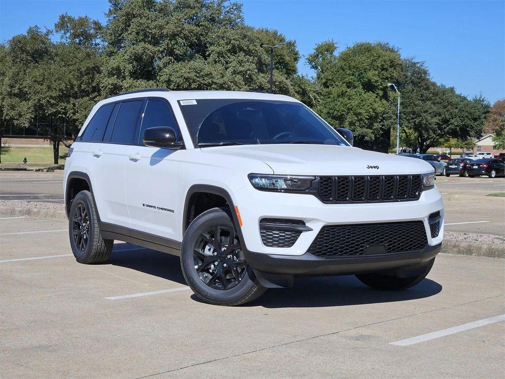 new 2025 Jeep Grand Cherokee car, priced at $39,885