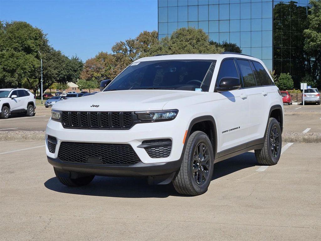 new 2025 Jeep Grand Cherokee car, priced at $39,885