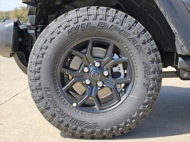 new 2025 Jeep Wrangler car, priced at $44,078