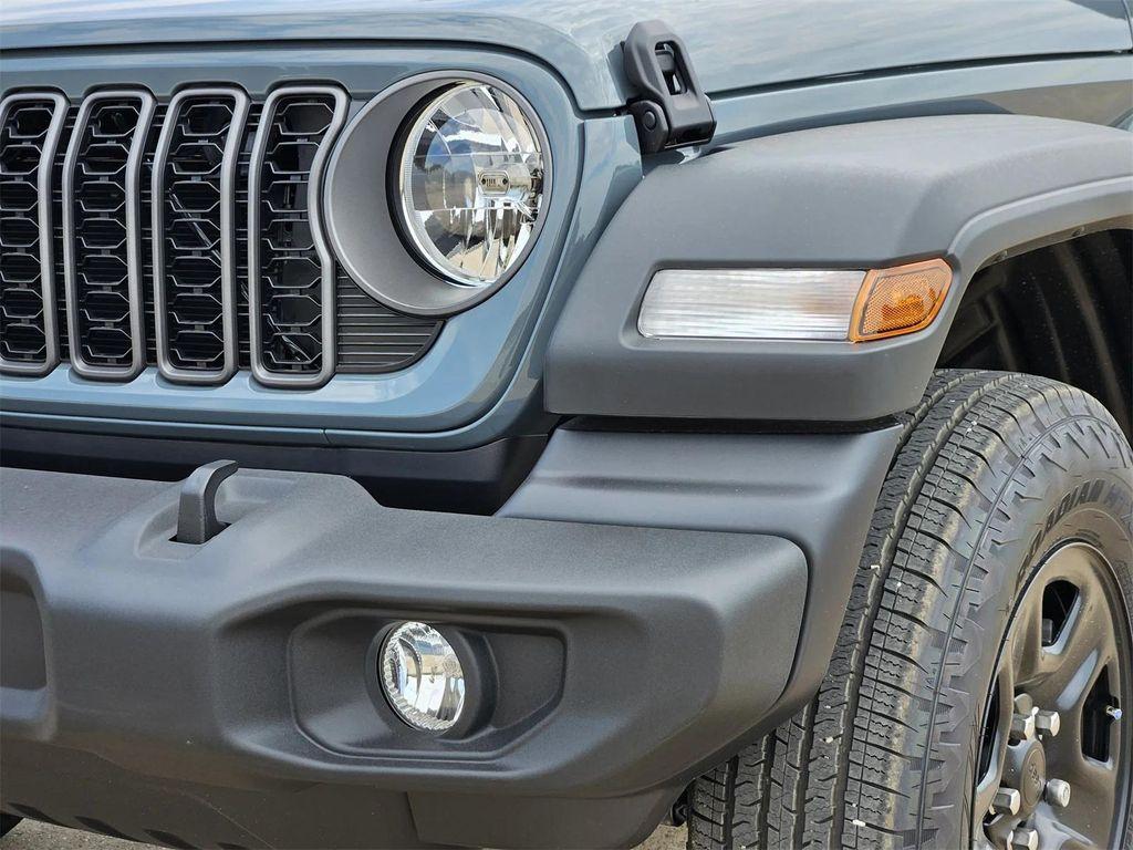 new 2025 Jeep Wrangler car, priced at $31,285