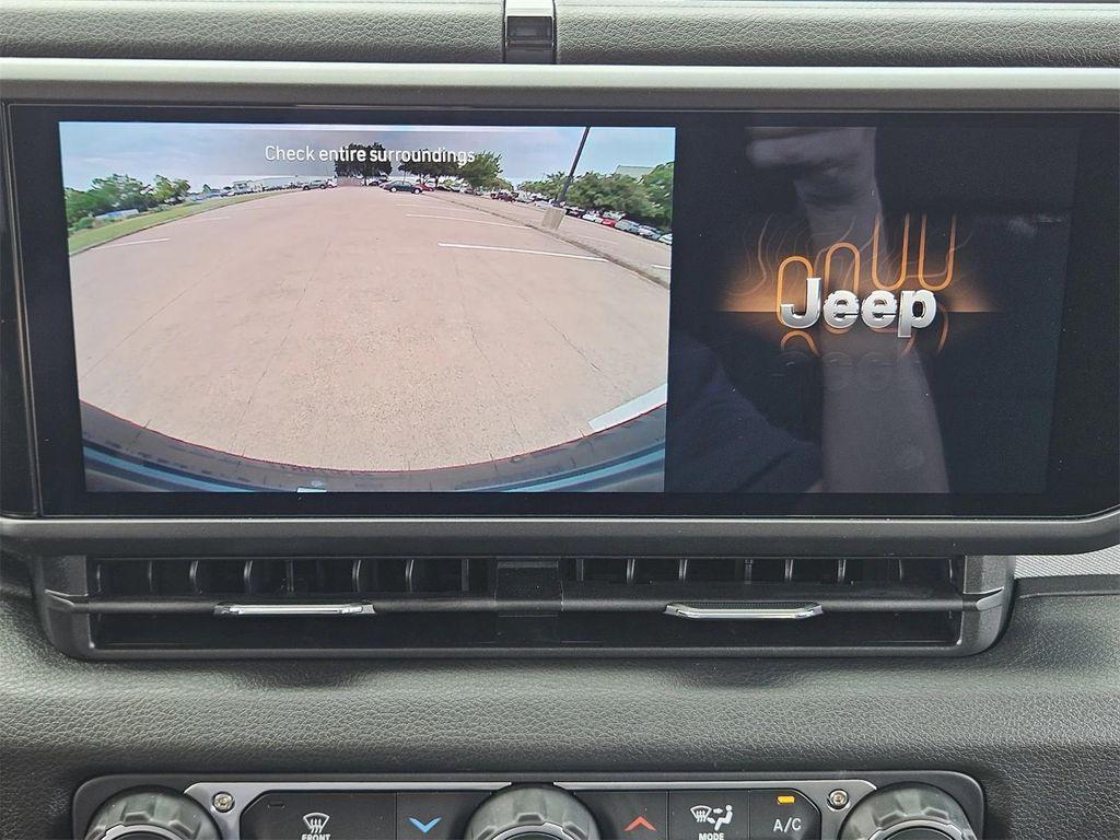 new 2025 Jeep Wrangler car, priced at $31,285