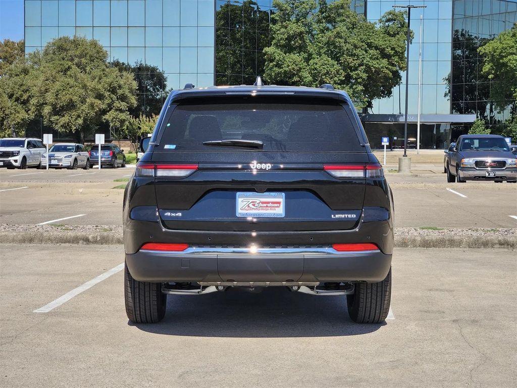 new 2025 Jeep Grand Cherokee car, priced at $40,245