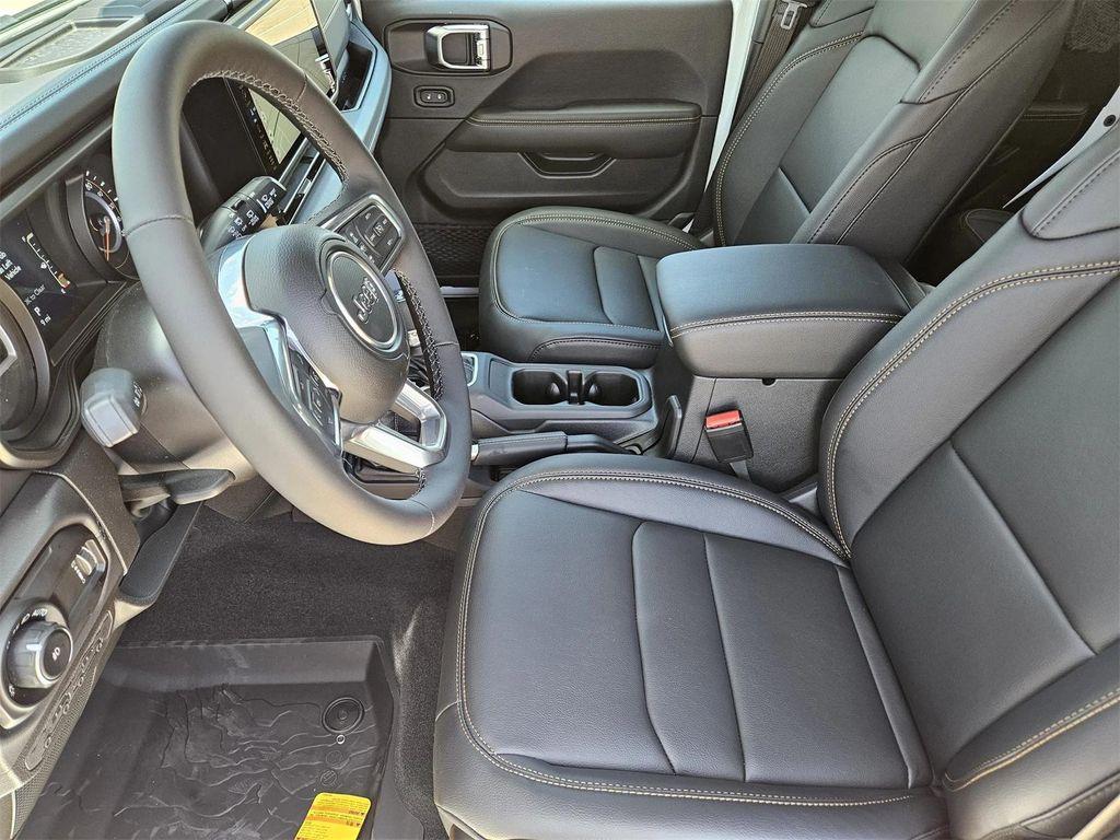 new 2025 Jeep Wrangler car, priced at $54,443