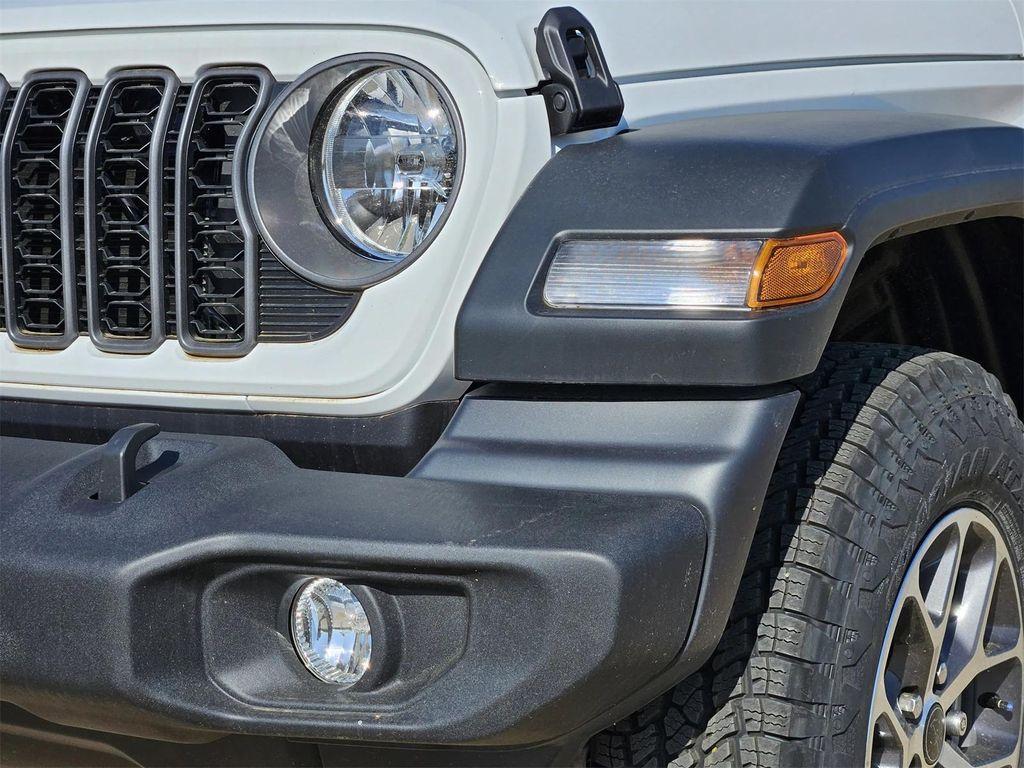new 2025 Jeep Wrangler car, priced at $44,835