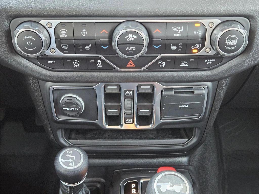 new 2025 Jeep Wrangler car, priced at $44,835