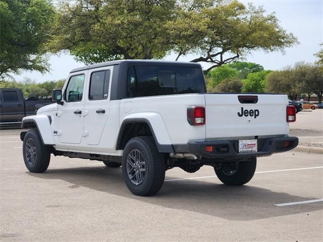 new 2024 Jeep Gladiator car, priced at $44,200