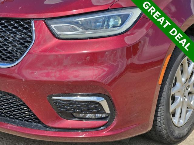 used 2023 Chrysler Pacifica car, priced at $21,998